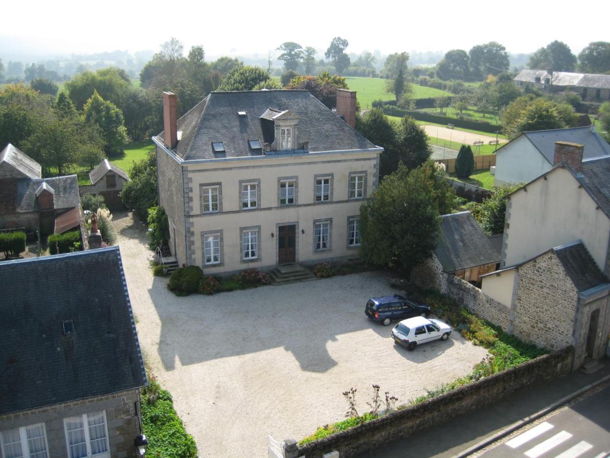 Maison D'Hotes La Doucelle Culture Et Bien-Etre Lignieres-Orgeres Exterior foto