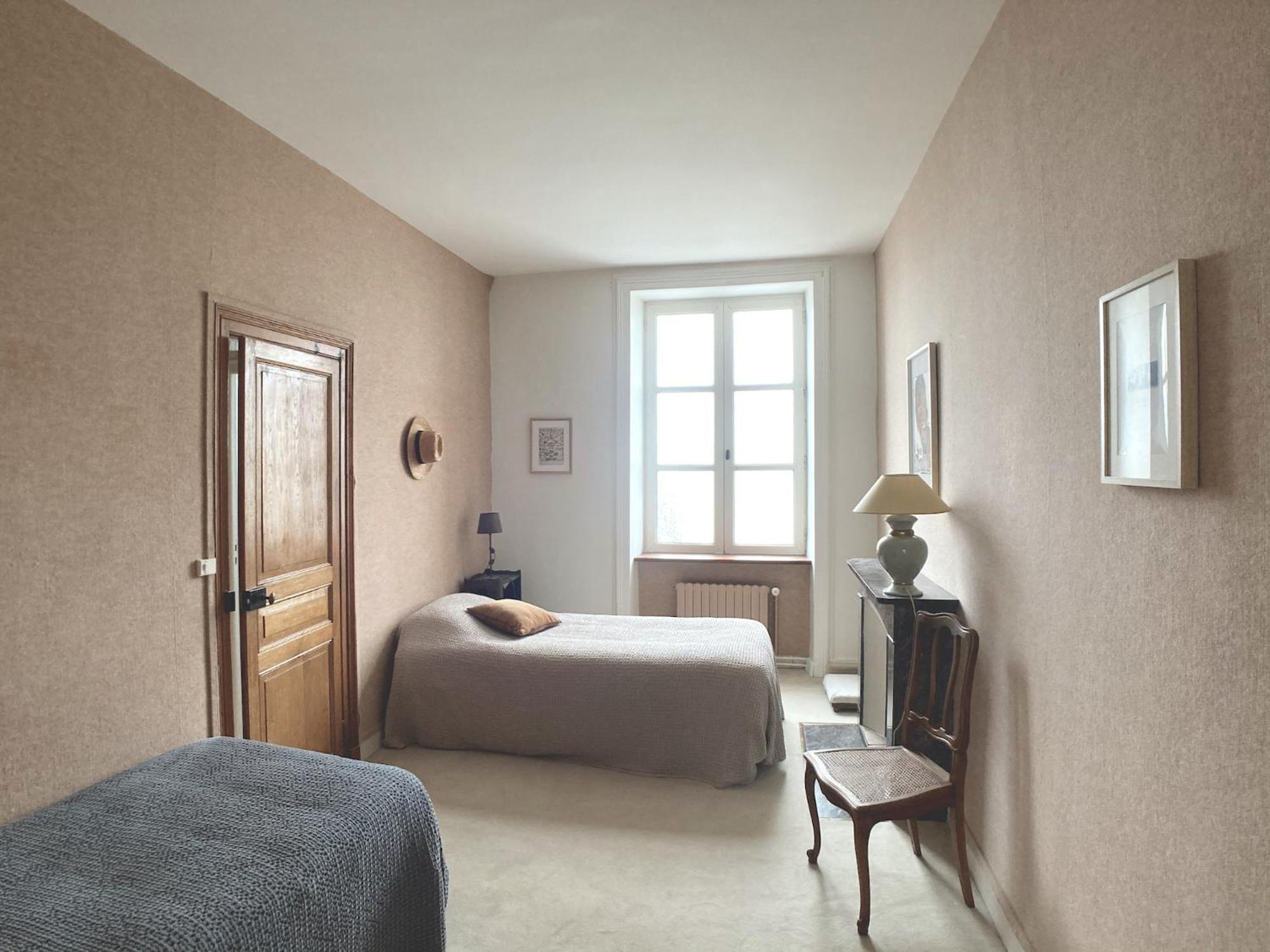 Maison D'Hotes La Doucelle Culture Et Bien-Etre Lignieres-Orgeres Zimmer foto