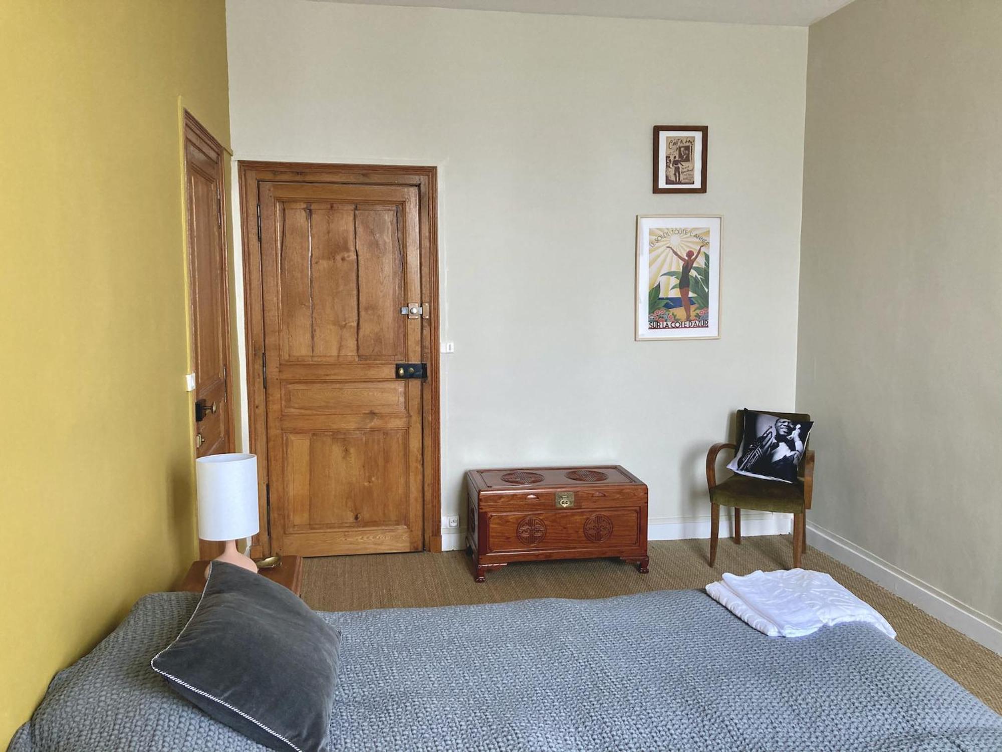 Maison D'Hotes La Doucelle Culture Et Bien-Etre Lignieres-Orgeres Zimmer foto